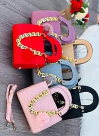 A picture of Hands bags