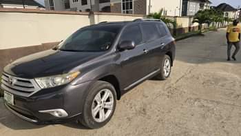 A picture of 2013 TOYOTA HIGHLANDER FOR SALE Belgium Grade Engine very silent