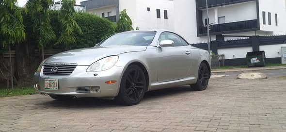 A picture of Distress Unregistered 2005 Lexus SC430 Untampered 4 3l V8 engine