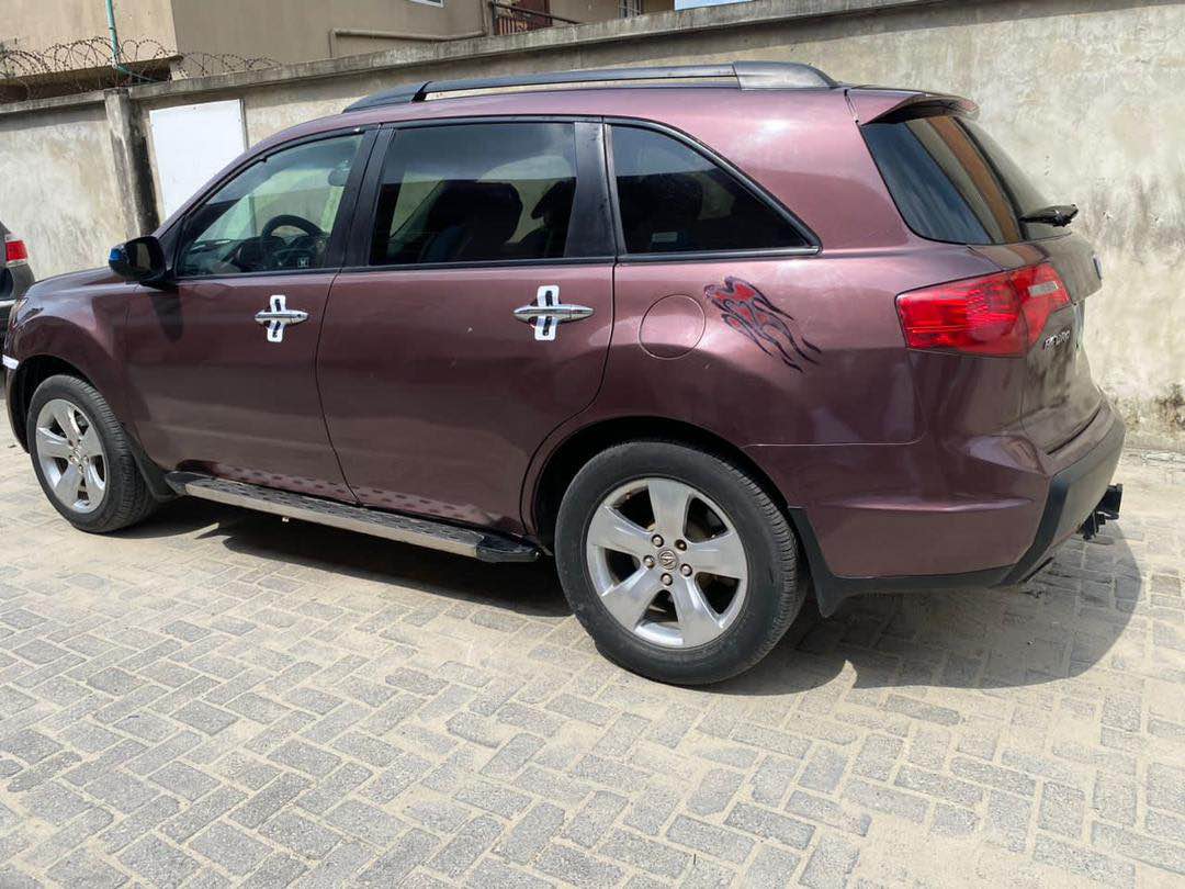 A picture of Awoof Acura MDX 2008