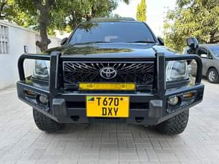 A picture of TOYOTA PRADO