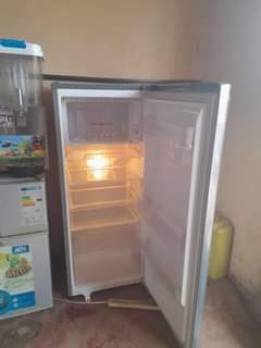 A picture of 99 litres LG single door fridge on sale 800k slightly