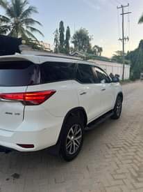 A picture of Toyota fortuner
