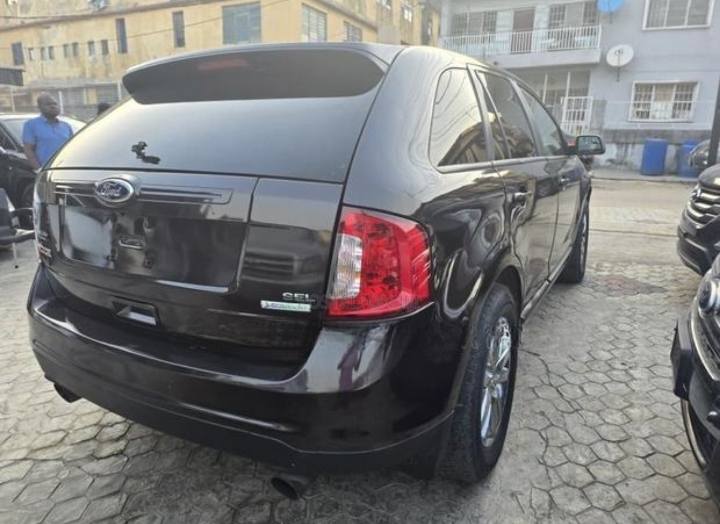 A picture of Iwaya yaba DISTRESS DISTRESS 2013 FORD EDGE