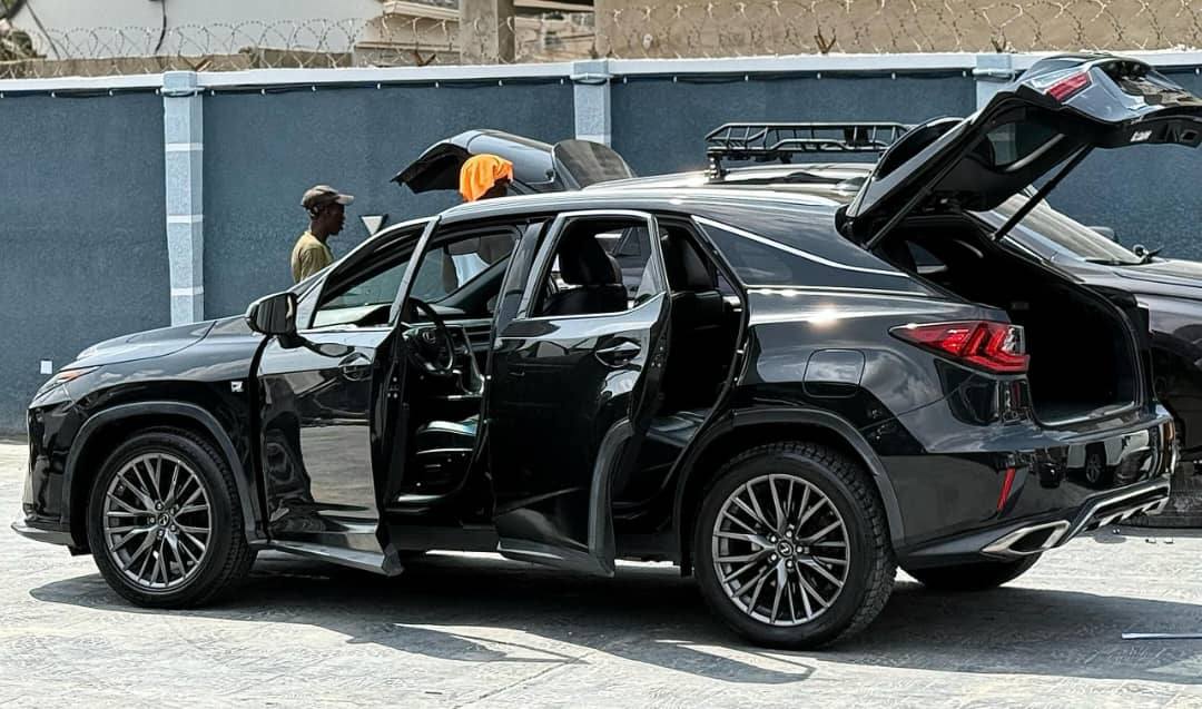 A picture of Lexus RX350 fsport 2017