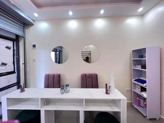 A picture of Nail palour items for sale