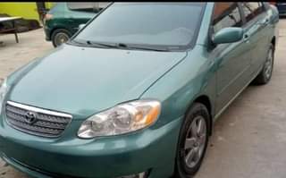 A picture of 2007 Toyota Camry super clean interior and exterior just to