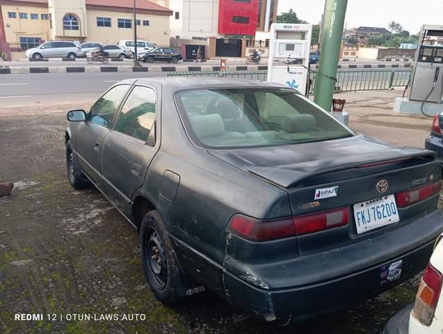 A picture of Toyota Camry First body 1999