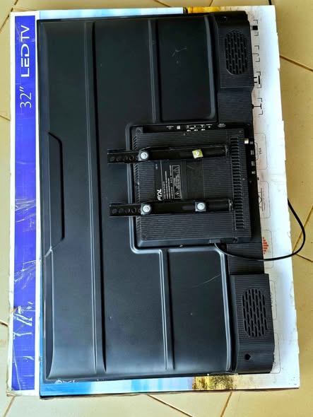 A picture of Brand new 32inches Frameless TV on quick sale at only