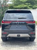 A picture of Lexus LX600 2022 brand new