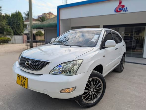 A picture of TOYOTA HARRIER