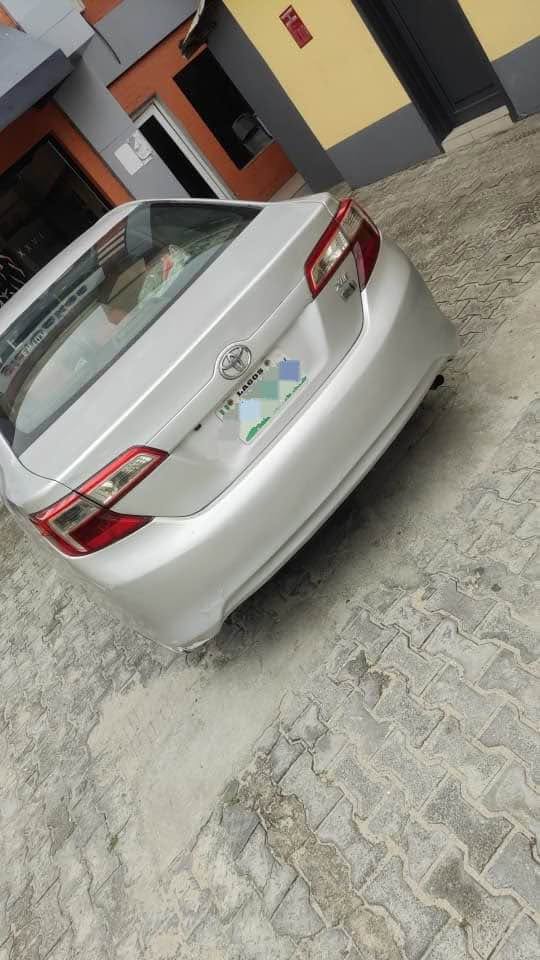 A picture of Toyota Camry 2013