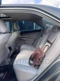 A picture of 2013 Toyota Camry XLE