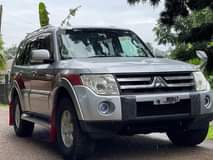 A picture of Pajero 0751044800