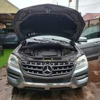 A picture of 2012 mercedes benz ML 350