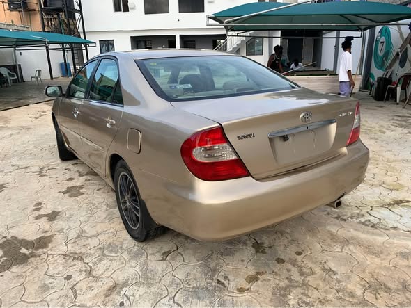 A picture of REGISTERED TOYOTA CAMRY 2004
