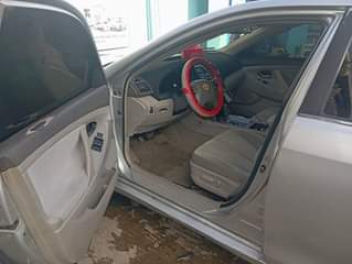 A picture of Toyota Camry LE 2007 4 plug
