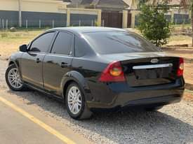 A picture of Ford Focus Saloon