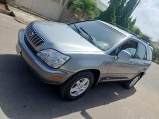 A picture of 2003 RX300