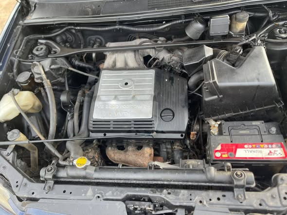 A picture of Toyota Highlander 2003 model