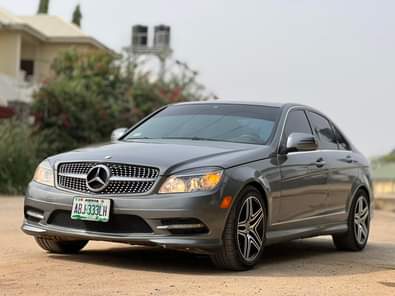 A picture of Less than a year registered 2009 C300 comes with pop