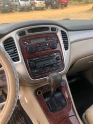 A picture of 2006 Toyota Highlander available for sale nothing to fix buy