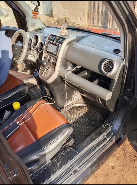 A picture of DISTRESS HONDA ELEMENT