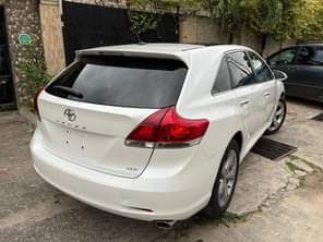 A picture of foriegn used 2014 Toyota venza 95 accident free changed only