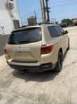 A picture of Toyota Highlander 08