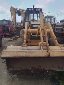 A picture of Back hoe Machine 13 500 000 Pell loader 27 500