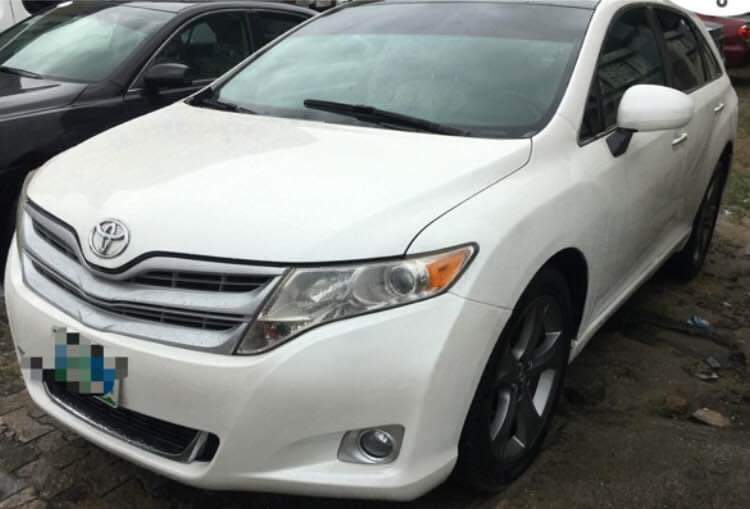 A picture of TOYOTA VENZA