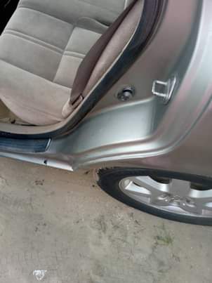 A picture of Distress sale Toyota Camry drop light it has small Top