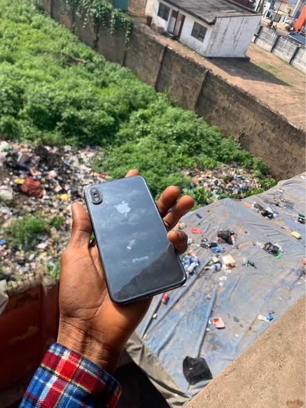 A picture of iPhone X