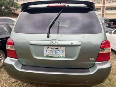 A picture of 3seaters highlander 2004 1st body bumper painted N5 3m 07038594171