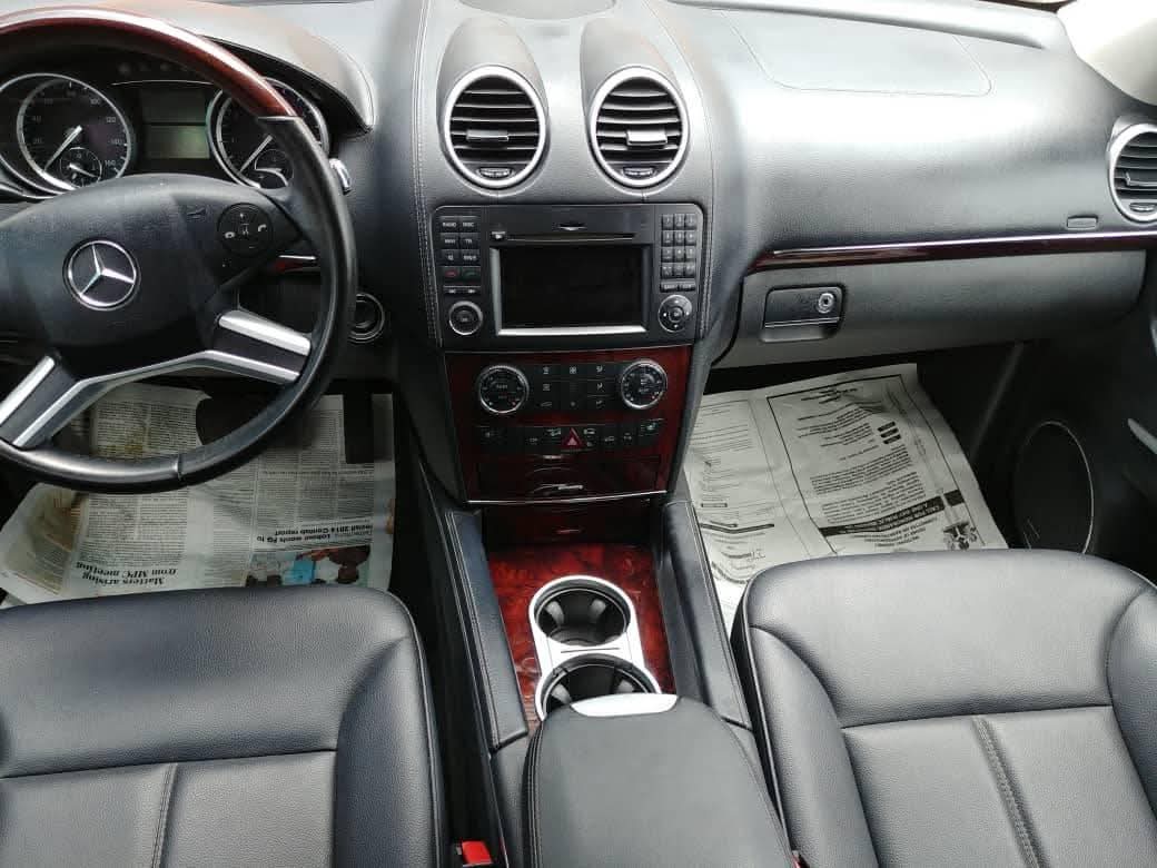 A picture of 2010 Mercedes Benz gl 450 4matics