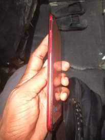 A picture of Samsung a20s