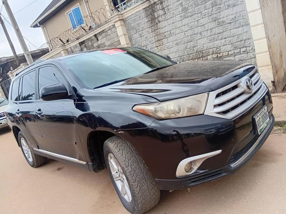A picture of Reg 012 Highlander sport fix nothing