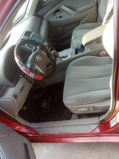 A picture of 2010 Toyota Camary Le