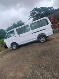 A picture of Toyota Hiace Bus manual Gear. Sharp body Good Engine and