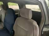 A picture of Extremely super sharp and clean Toyota sienna 06 Model untempered