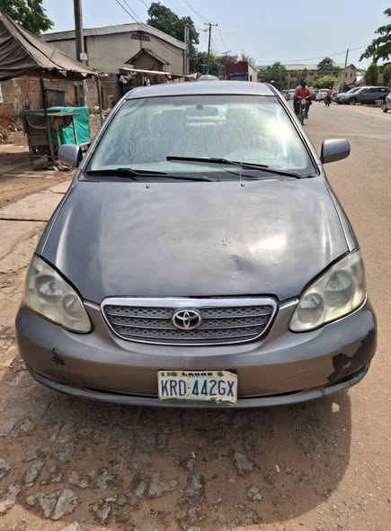 A picture of 2004 Toyota Corolla 07036077801