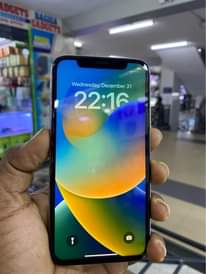 A picture of iPhone X 64GB