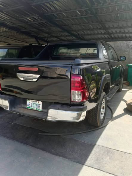 A picture of Toyota Hilux 2013