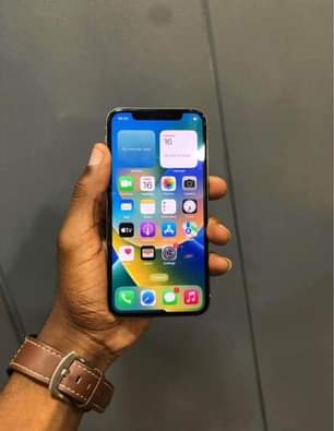 A picture of iphone Xplain