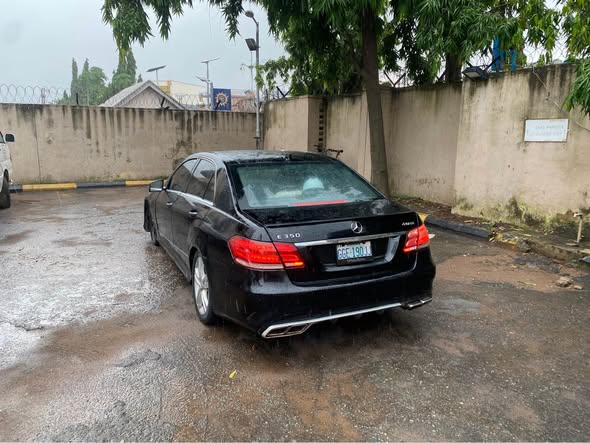 A picture of Mercedes Benz E350 2011 Panoramic Roof Key Start Buy Drive
