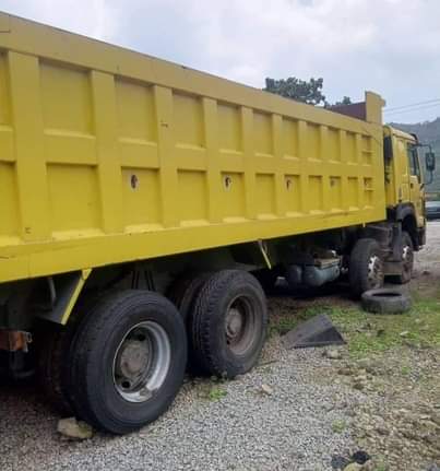 A picture of 08037760737 Neatly used HOWO TRUCK in a perfect working condition