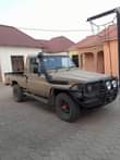 A picture of Land cruiser hizo zote zipo mbeya nikuwasha nakuondoka safari popote