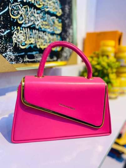 A picture of Good Quality women bags 0708289516