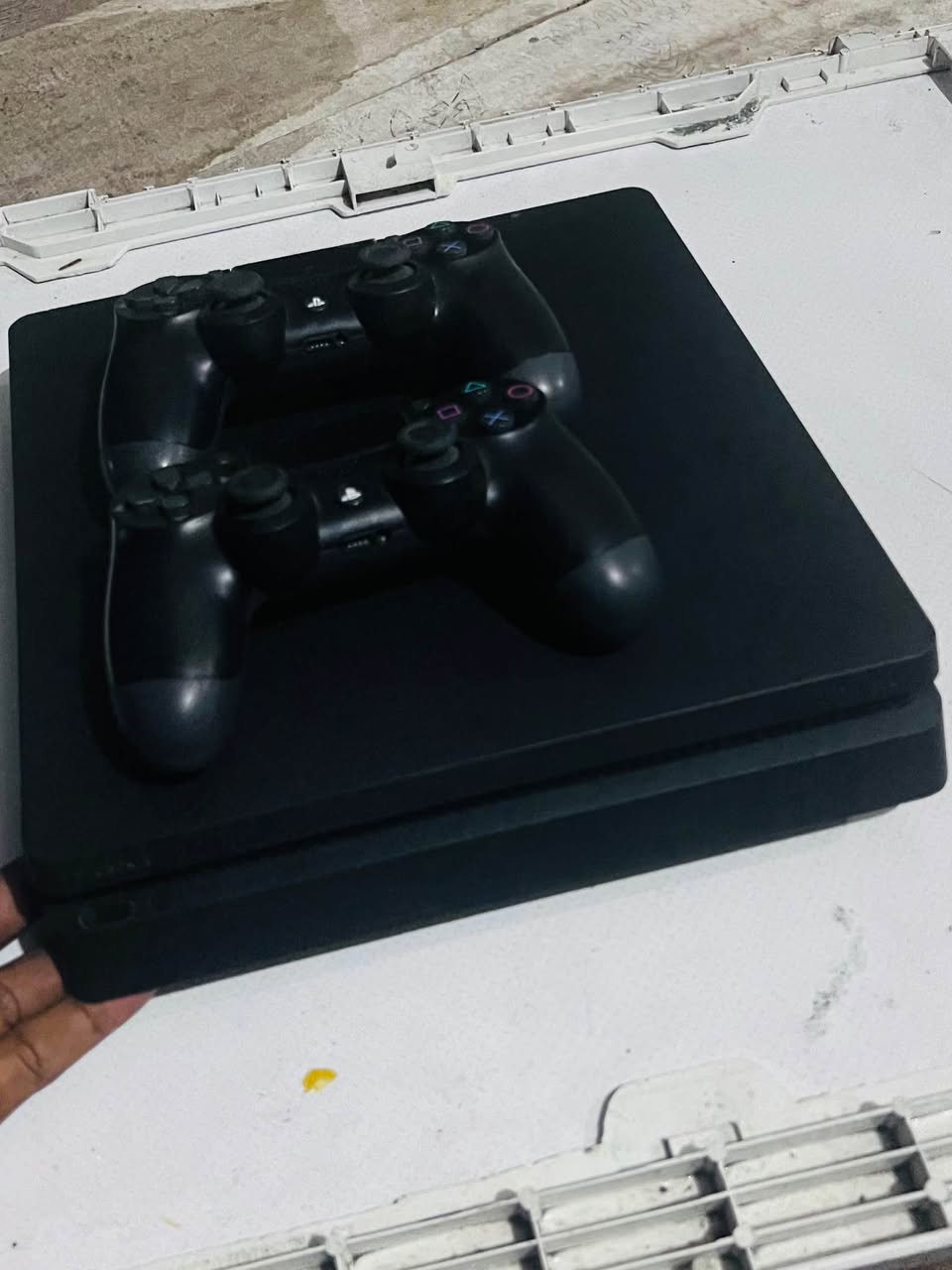 A picture of Mwenye Ana 430 aifwate ps4 slim game zipo 0684467781