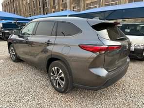 A picture of 2022 Toyota Highlighter XLE Sport with duty price 49 5M